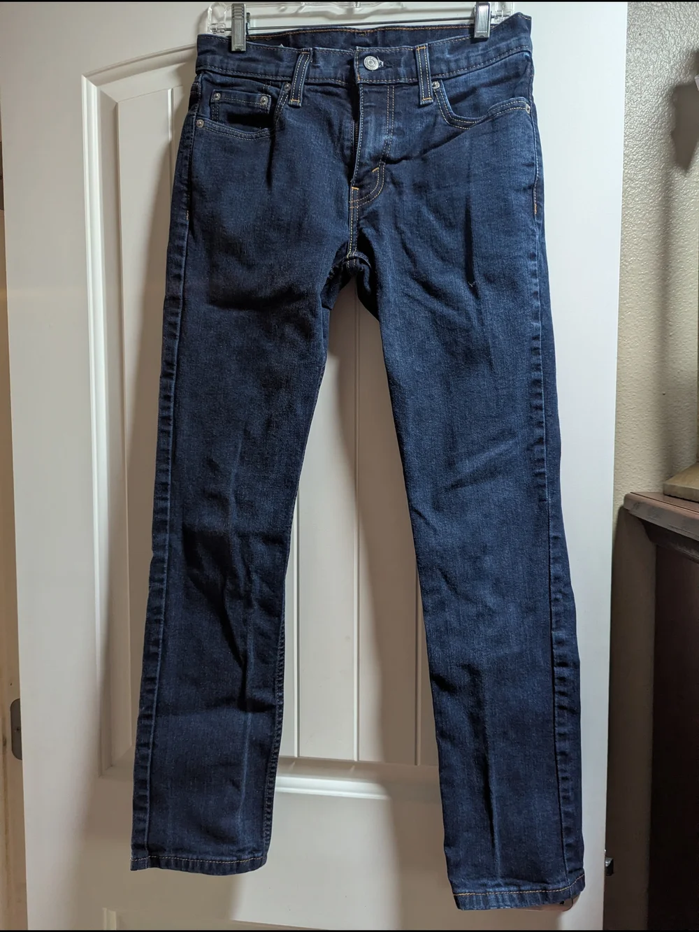 Levi's Straight Leg Jeans in Dark Blue
